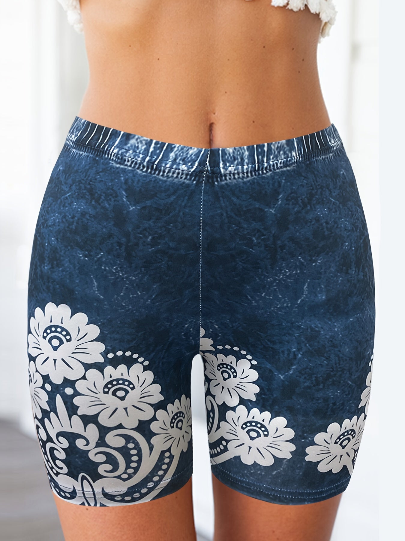 "Fashion Floral Print High Waisted Butt Lifting Yoga Shorts for Women's Workout Running and Activewear"